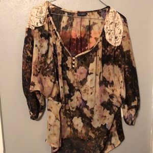 Henley neckline peasant top with lace shoulders